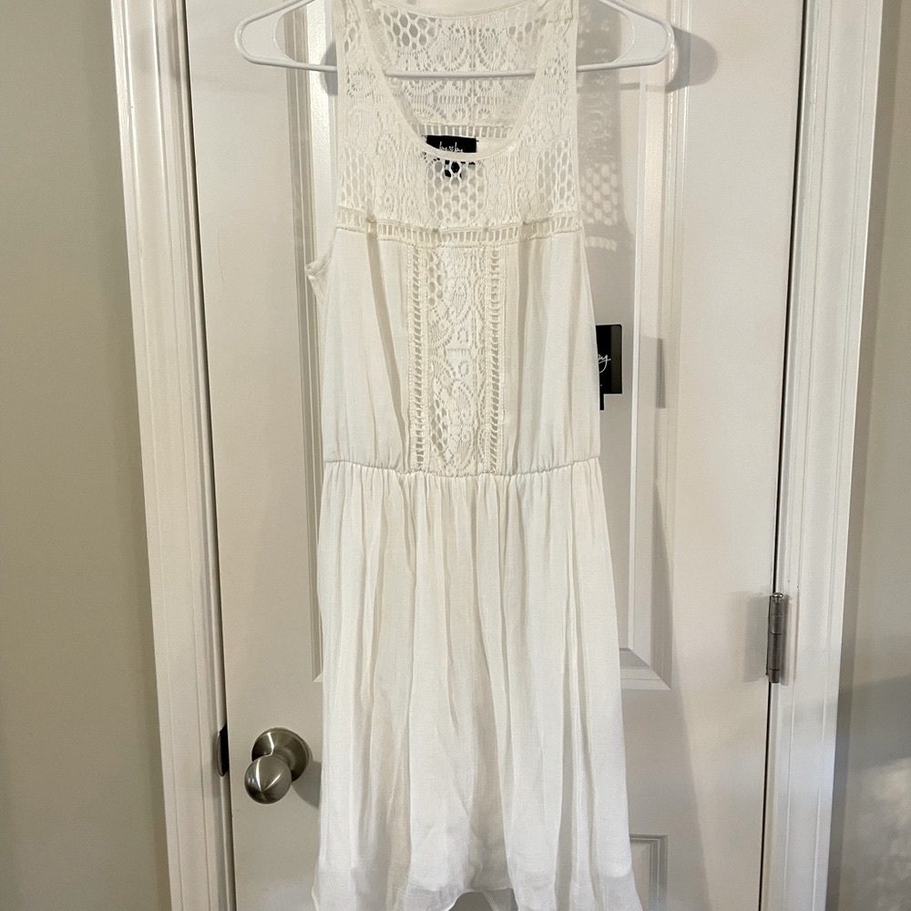 Sleeveless White/Ivory dress -juniors